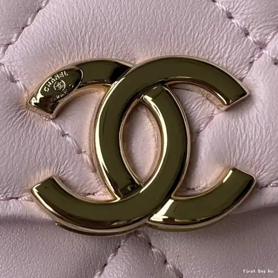 First Bag Ru WITH CHAIN CHANEL CHANELUTCH 0518
